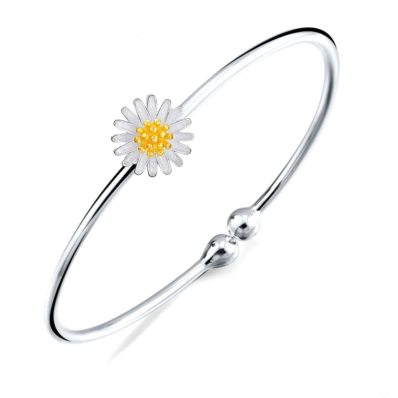 Fashionable And Trendy Bracelet For Women