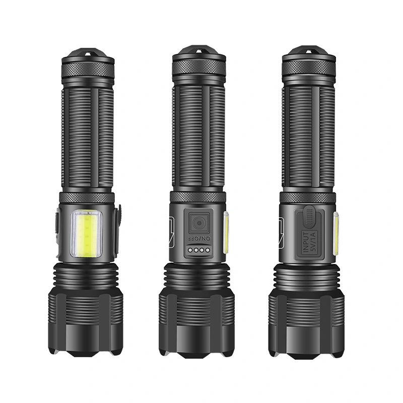 Zoomable Flashlight With Battery Level Indicator