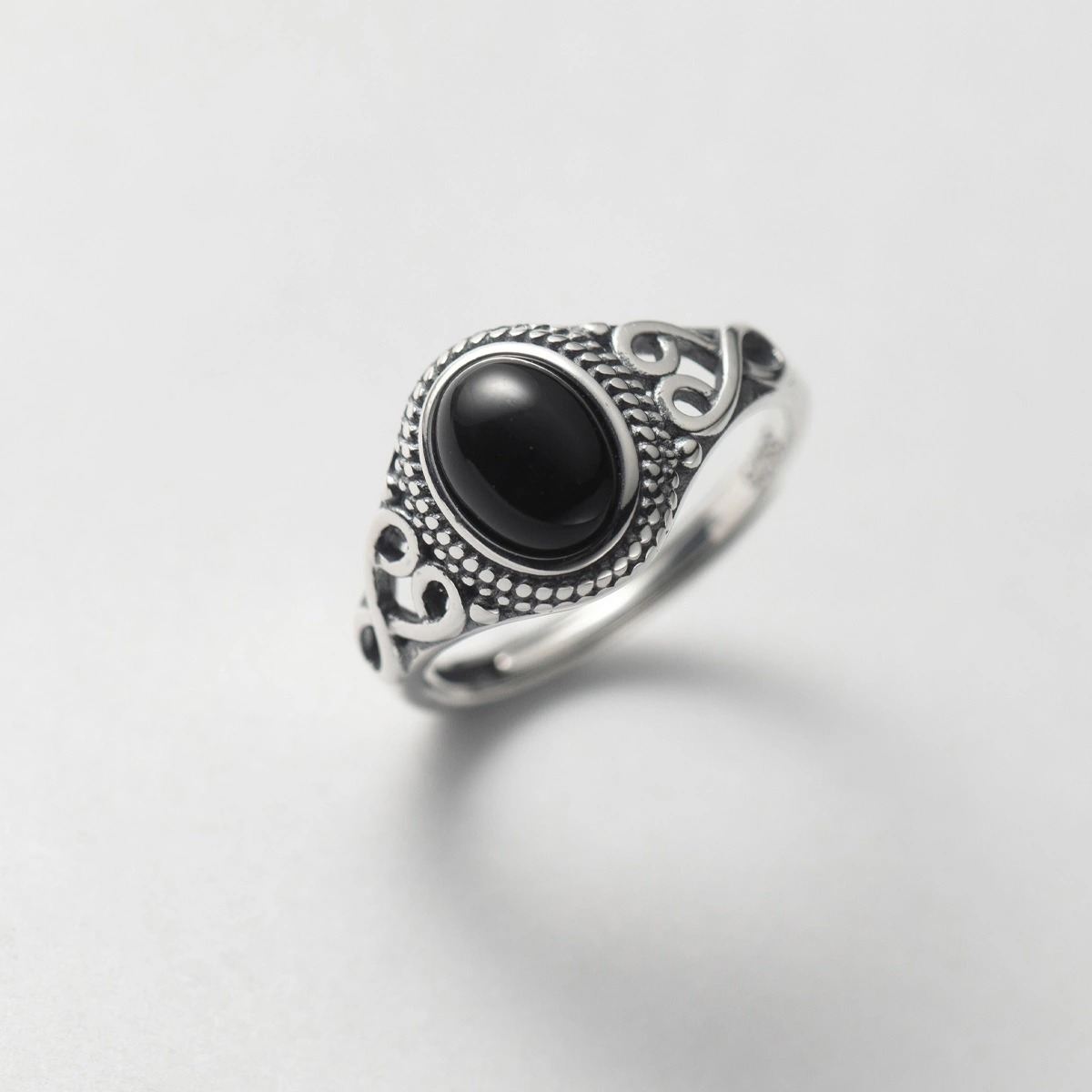 Simple Stylish Black Onyx Womens Alloy All-Match Vintage Ring