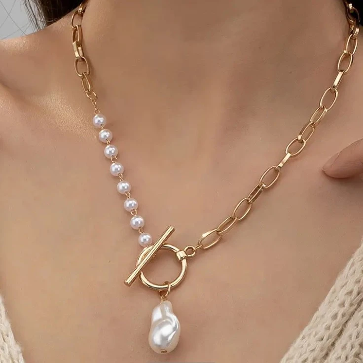 Asymmetric Metal Freshwater Pearl Necklace