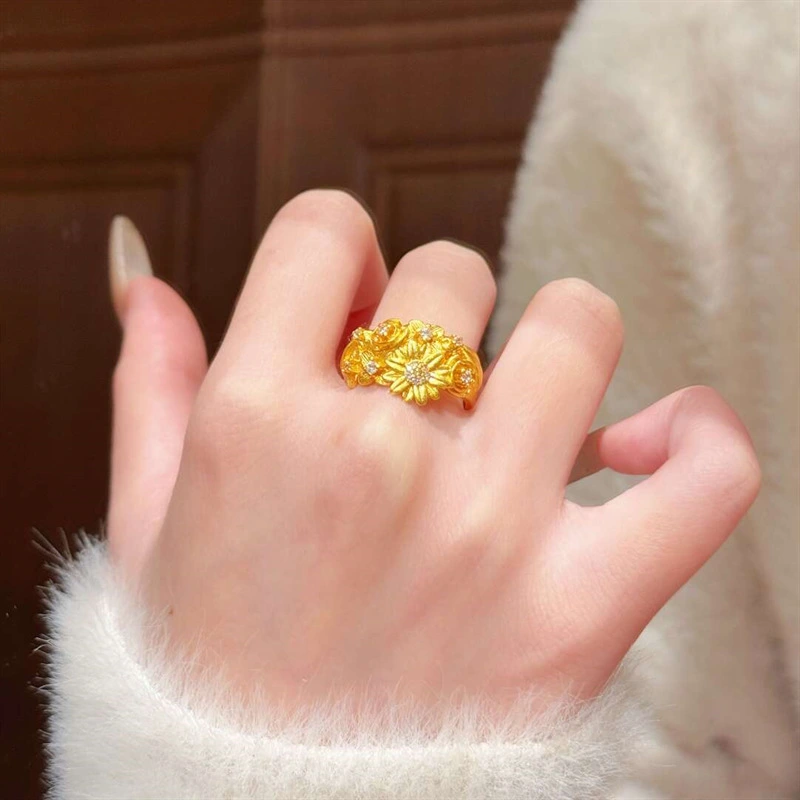 Vintage Gold Brushed Floral Ring