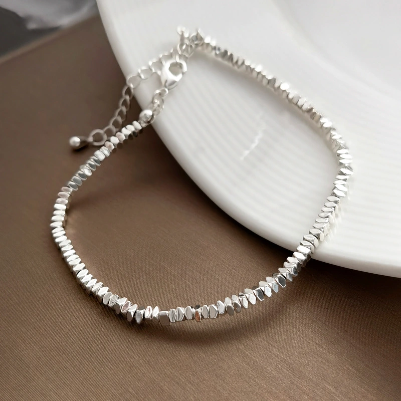 Minimalist Asymmetric Chain Bracelet Adorned With Scattered Beads And Pearlstrendy Yet Niche