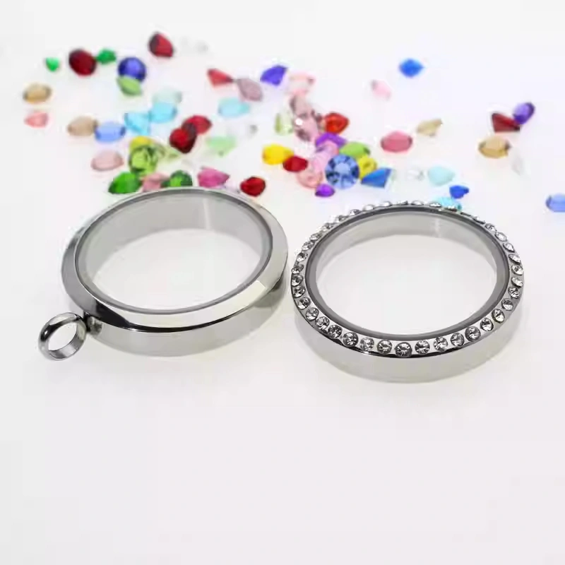 Stainless Steel Thickened Diamond-Encrusted Glass Photo Box Pendant