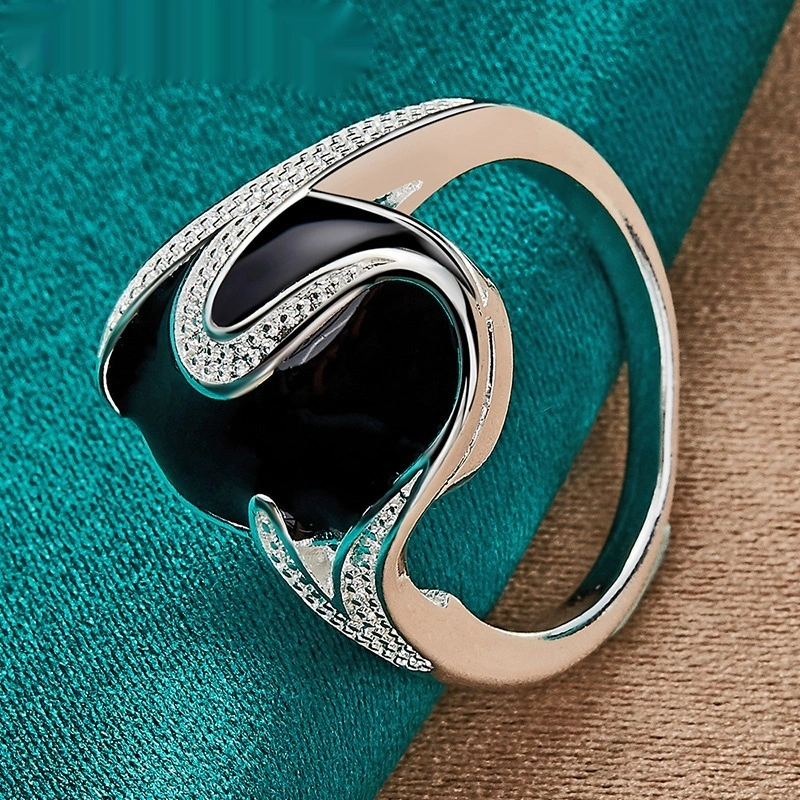Women's And Men's Delicate Fashionable Jewelry