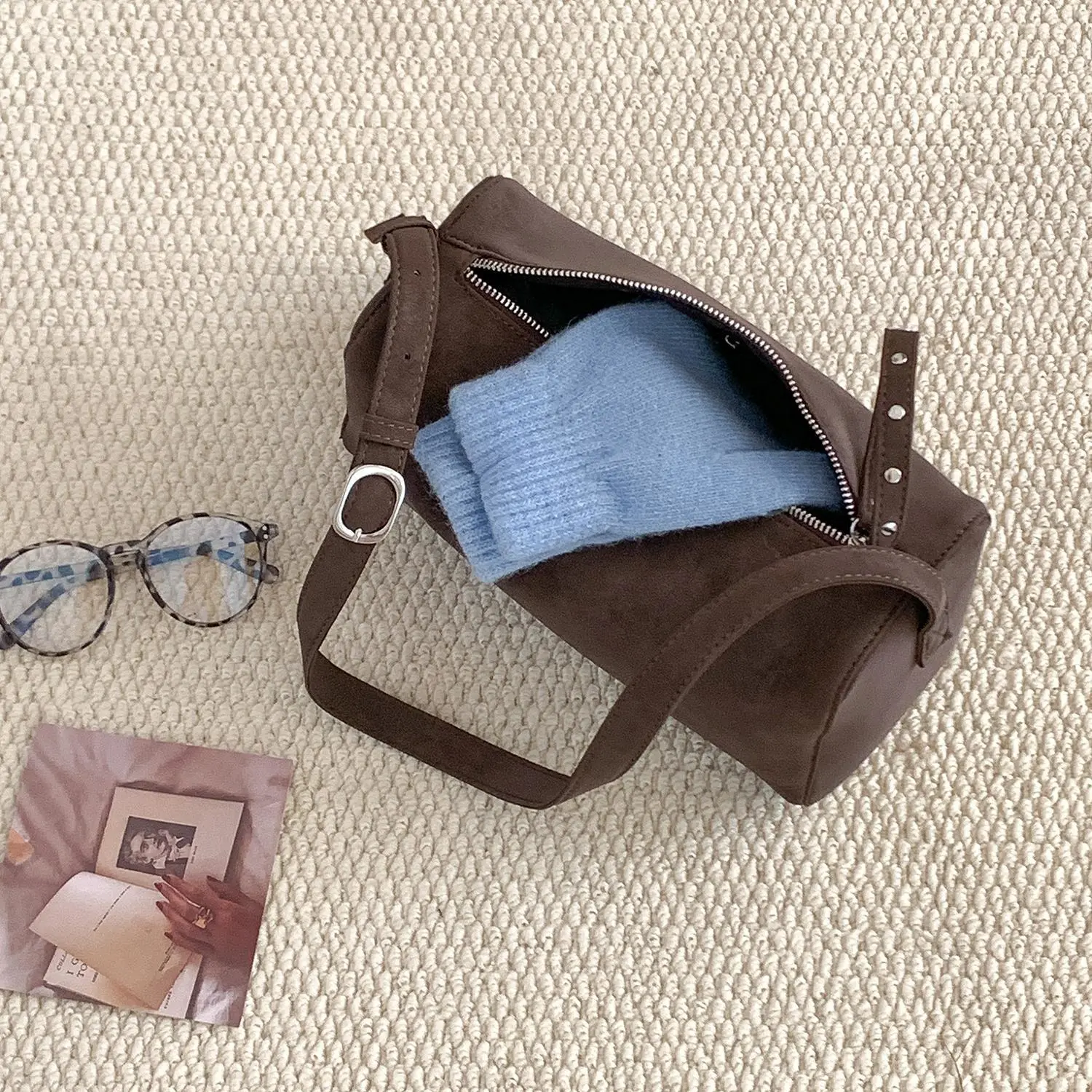 High-End Rivet Handheld Shoulder Bag For Women