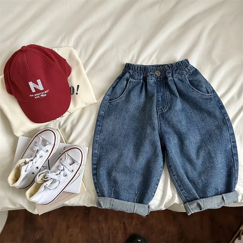 Denim Jeans With A Wide Leg Versatile And Loose-fitting
