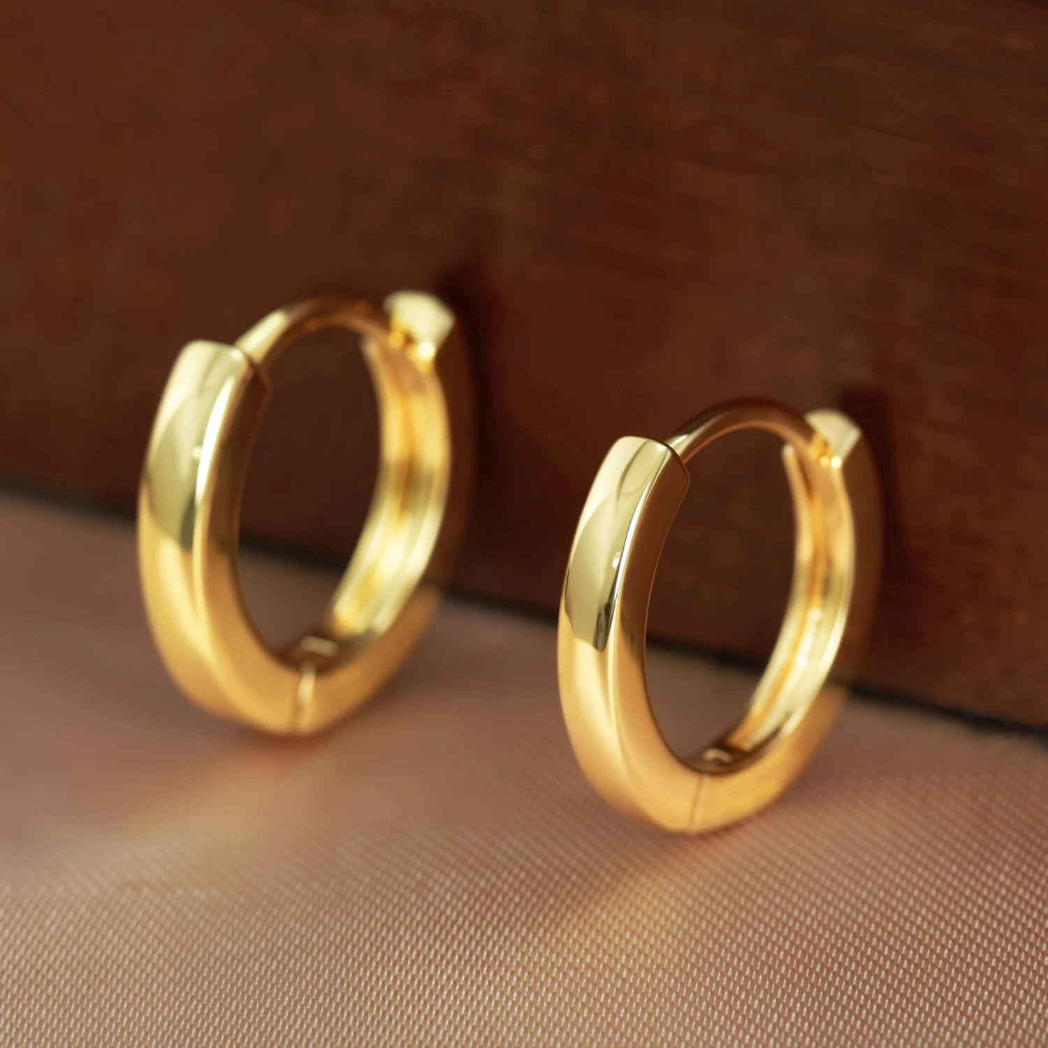 European And American Light Luxury Zircon Round Minimalist Earrings