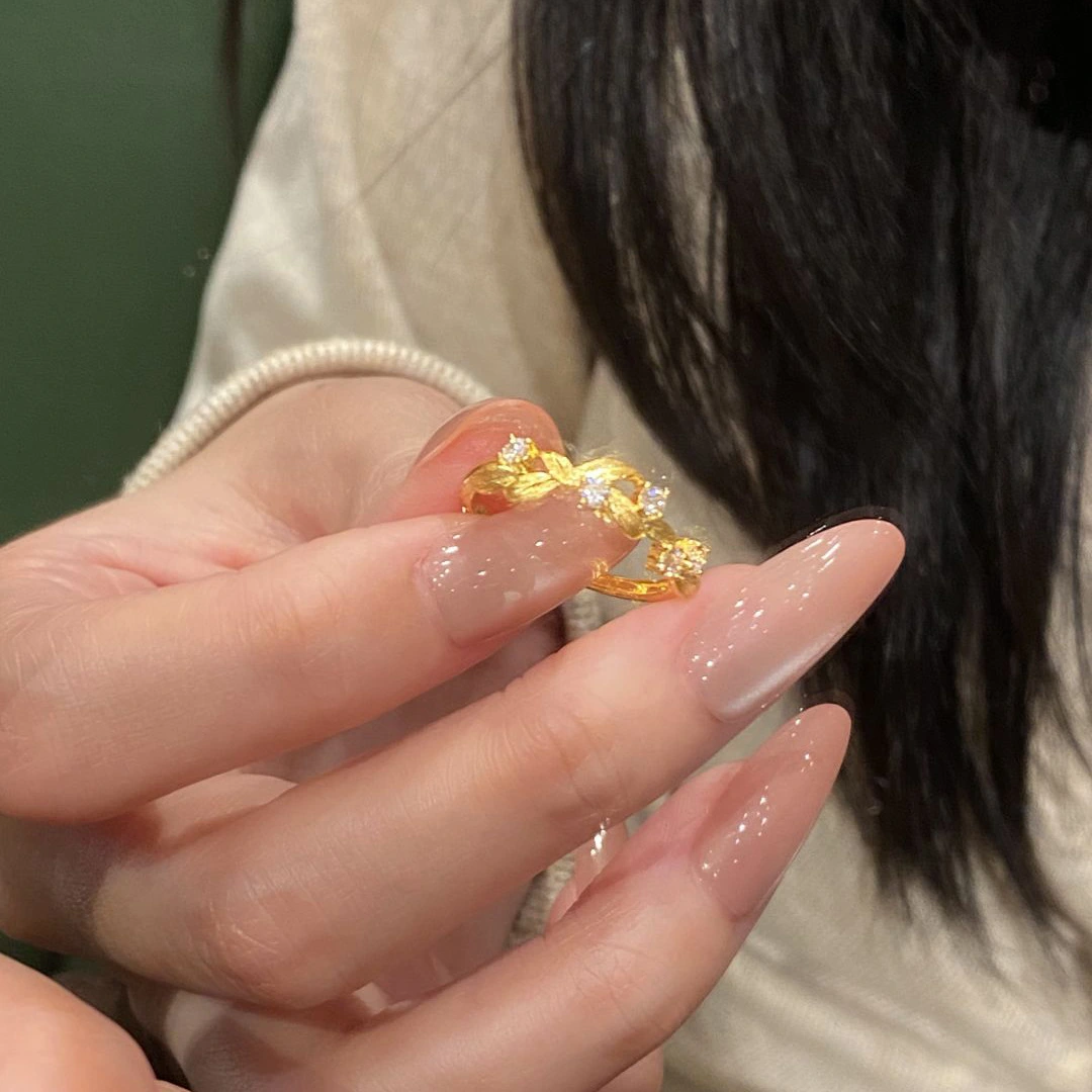 Light Luxury Floral Wreath Ring For Women