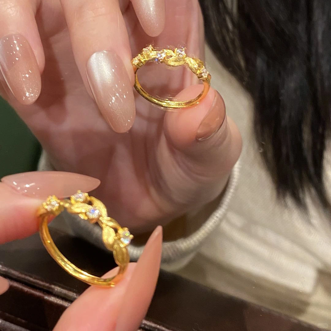 Light Luxury Floral Wreath Ring For Women