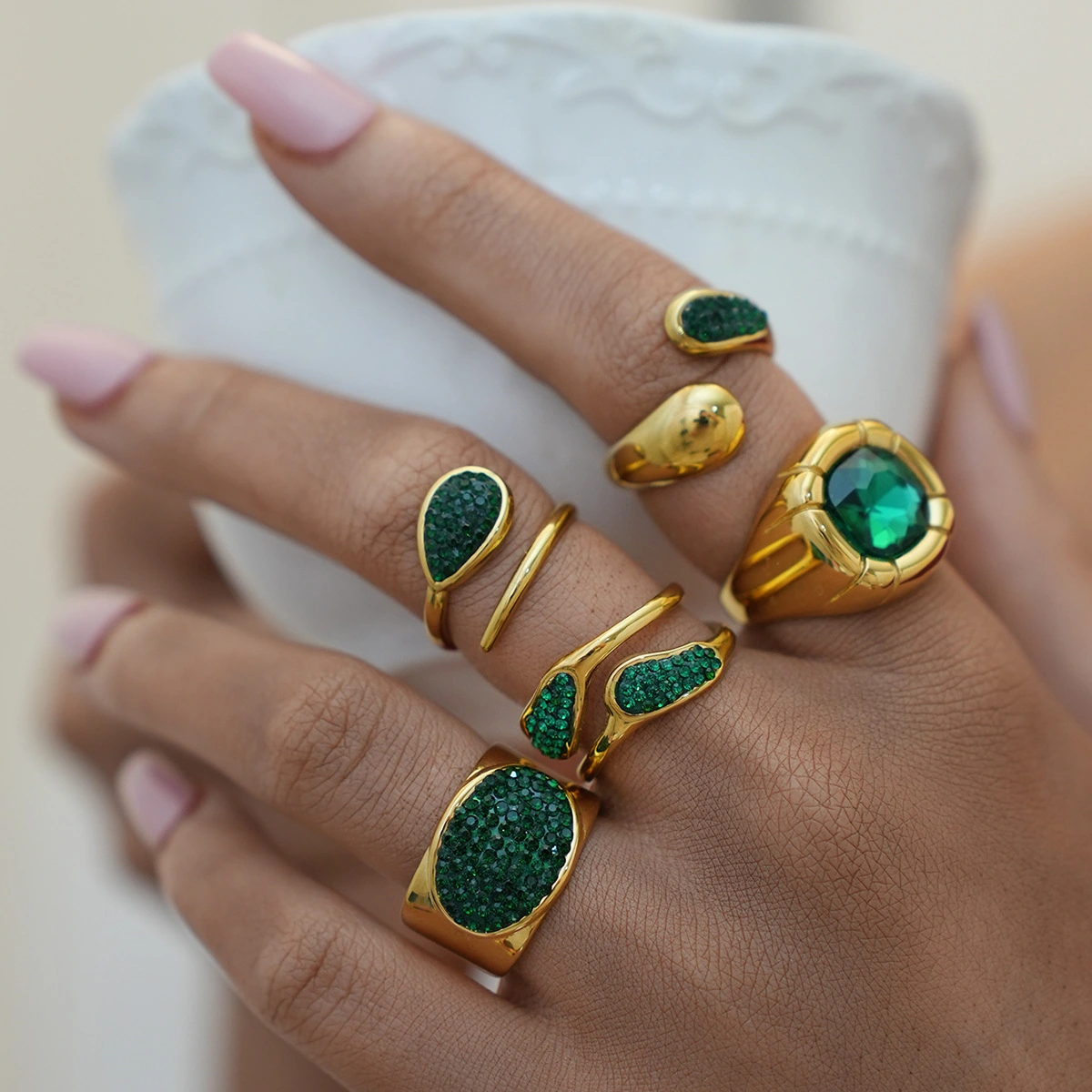 Stainless Steel Zircon Ring Minimalist And Fashionable