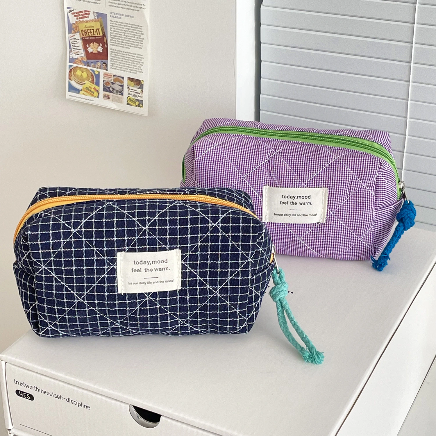 Classic 4-Color Plaid Portable Organizer Bag
