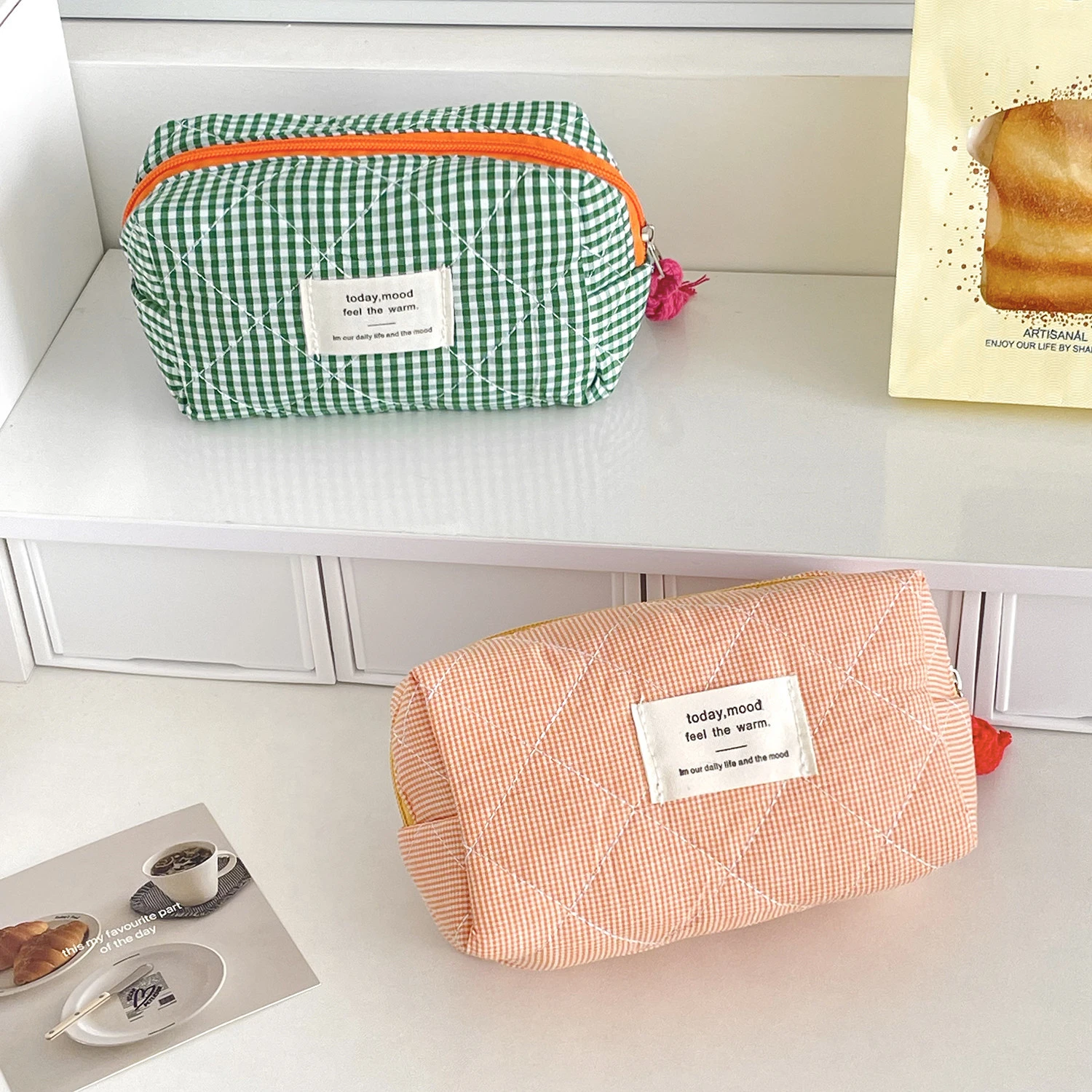 Classic 4-Color Plaid Portable Organizer Bag