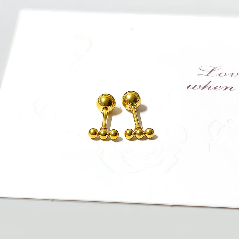 Women's Elegant Influencer-Style Heart Earrings