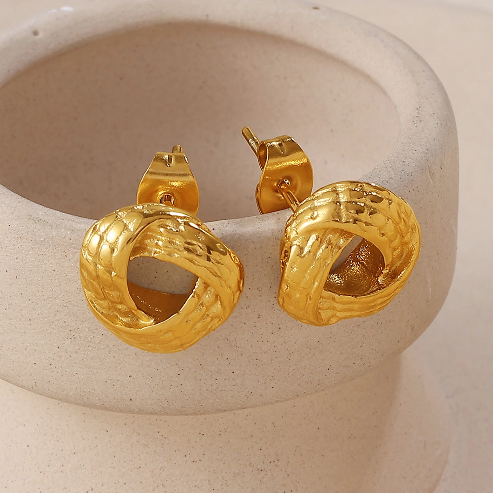 New Chinese Style Retro Twist Knot Snake Pattern Stud Earrings, Titanium Steel Asymmetric Chanel-style Earrings For Fairy-like Elegance