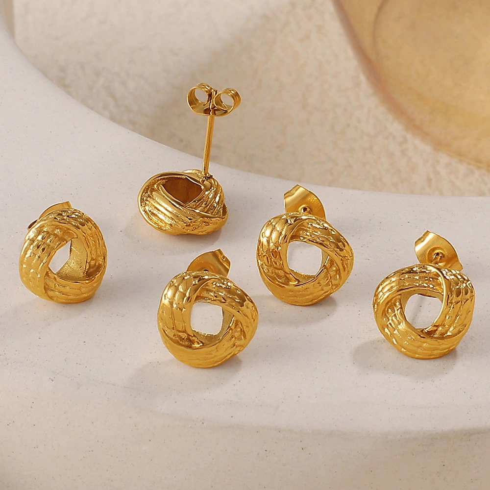 New Chinese Style Retro Twist Knot Snake Pattern Stud Earrings, Titanium Steel Asymmetric Chanel-style Earrings For Fairy-like Elegance