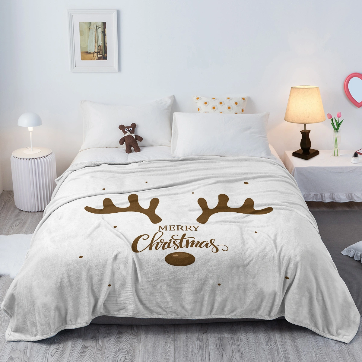 White Flannel Fleece Bed Blanket For Bedroom Sofa Couch Merry Christmas Throw Blanket Lightweight Cozy Plush Festival Theme Blanket