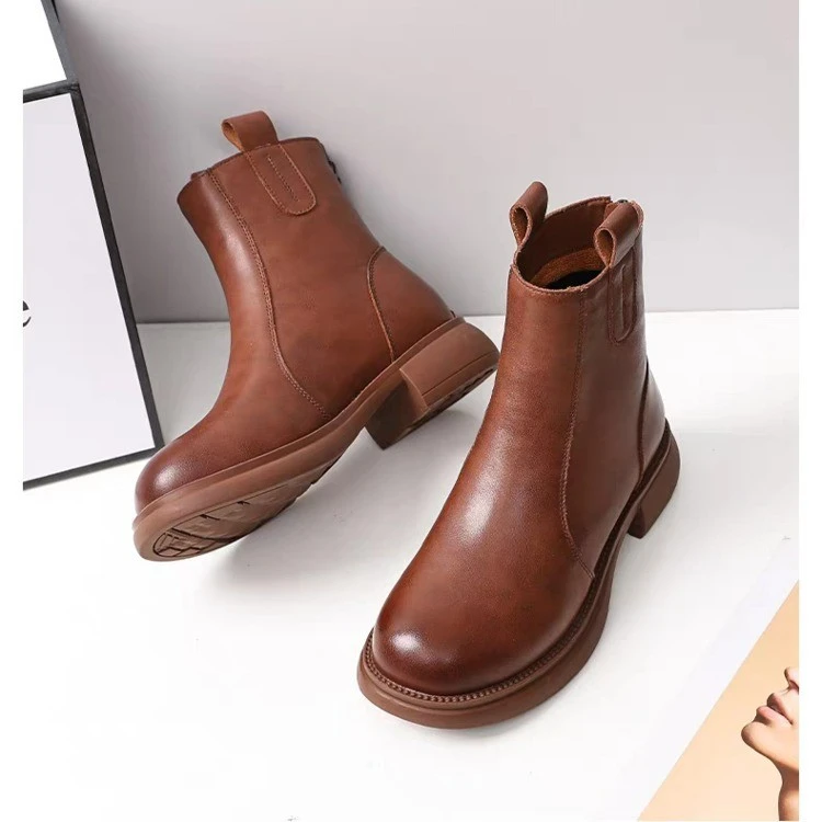 Women's Flat-Heeled Fleece-Lined Ankle Boots With Zippers