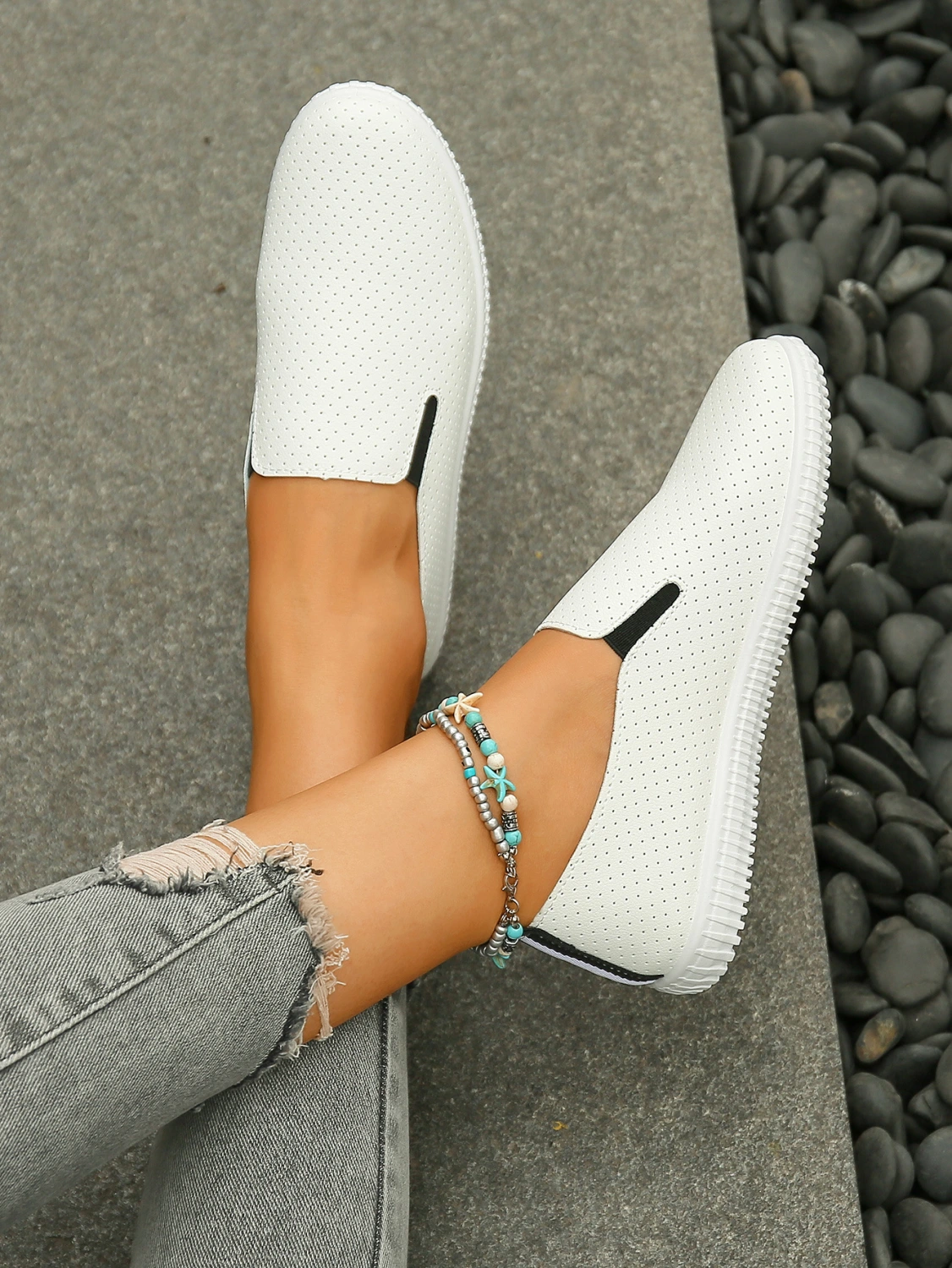 Fashion Hollowed-out Women's Casual Flat Shoes
