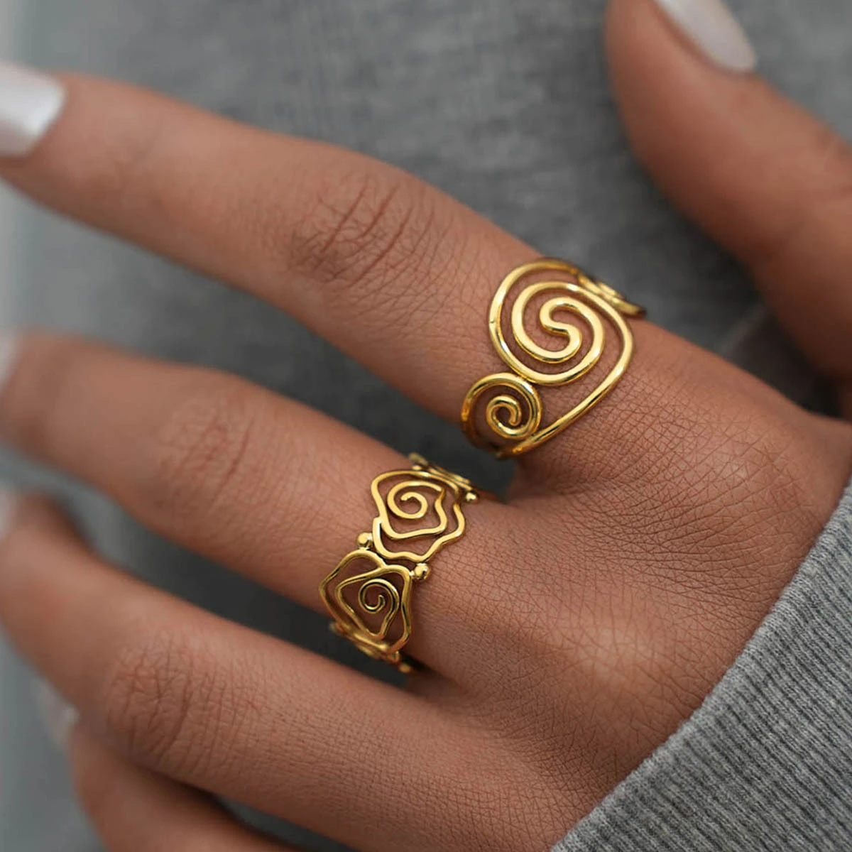 Stainless Steel 18K Gold-Plated Swirl Ring Simple And Luxe-Light