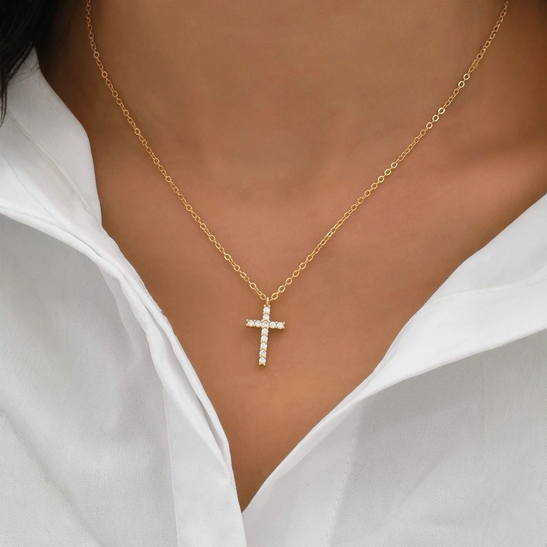 Cross Full Of Diamonds Womens Clavicle Chain Gold Pendant Girls Necklace