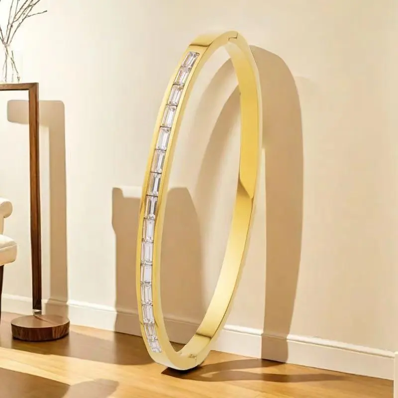 Simple Long Strip-Inlaid Zircon Stainless Steel Round Open Cuff Bracelet