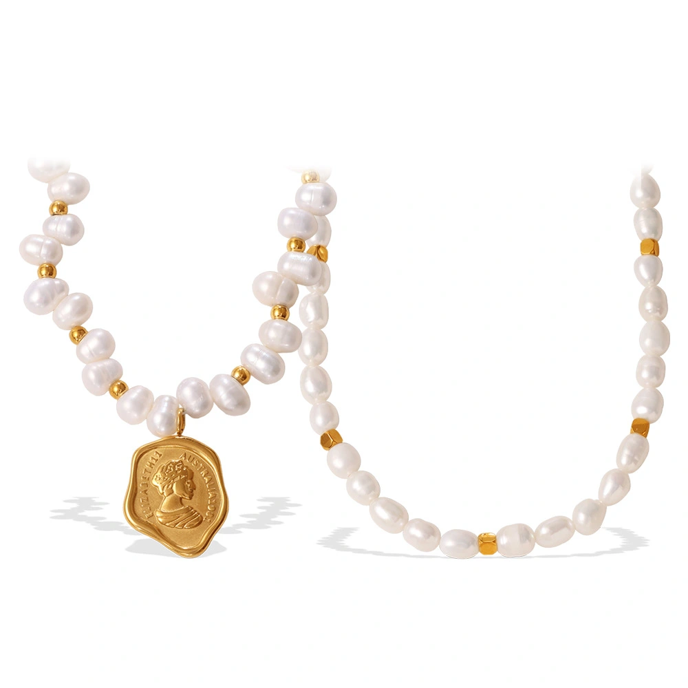 Light Luxury Niche Design Geometric Pendant Clavicle Chain Women's Advanced Retro Pearl Necklace