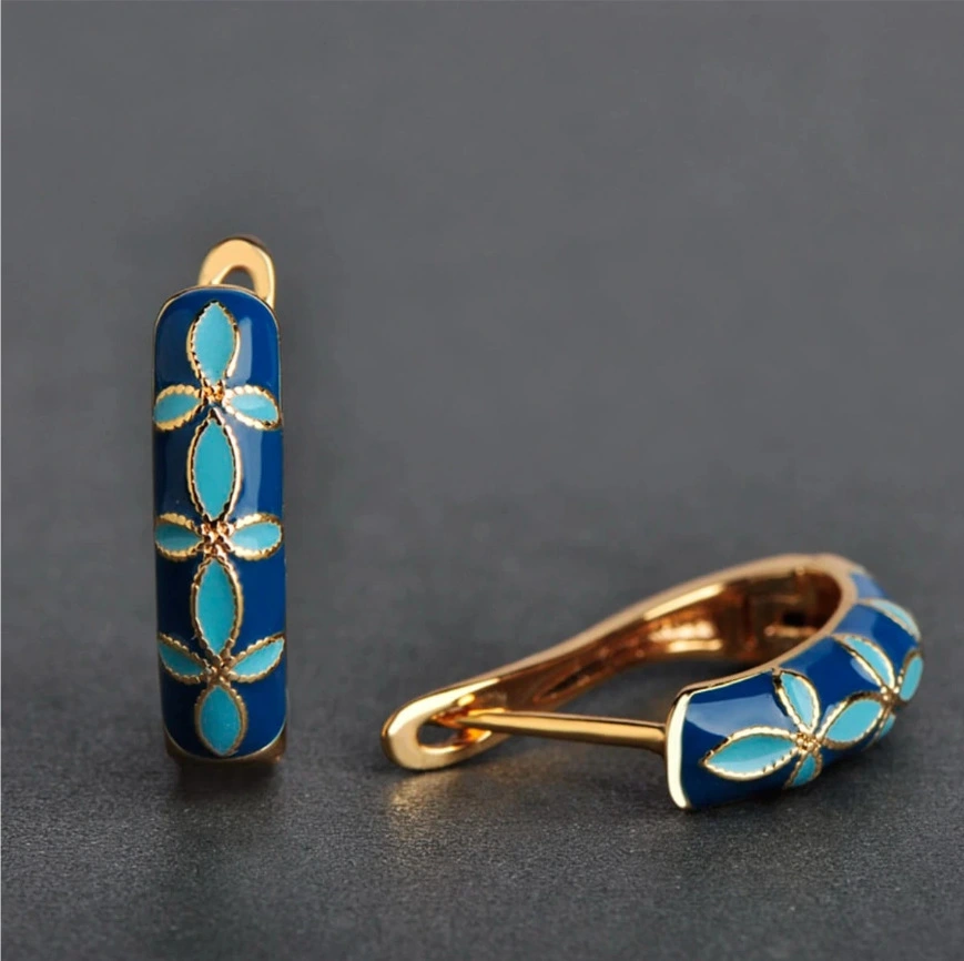 Fashionable Flower-patterned Earrings For Women
