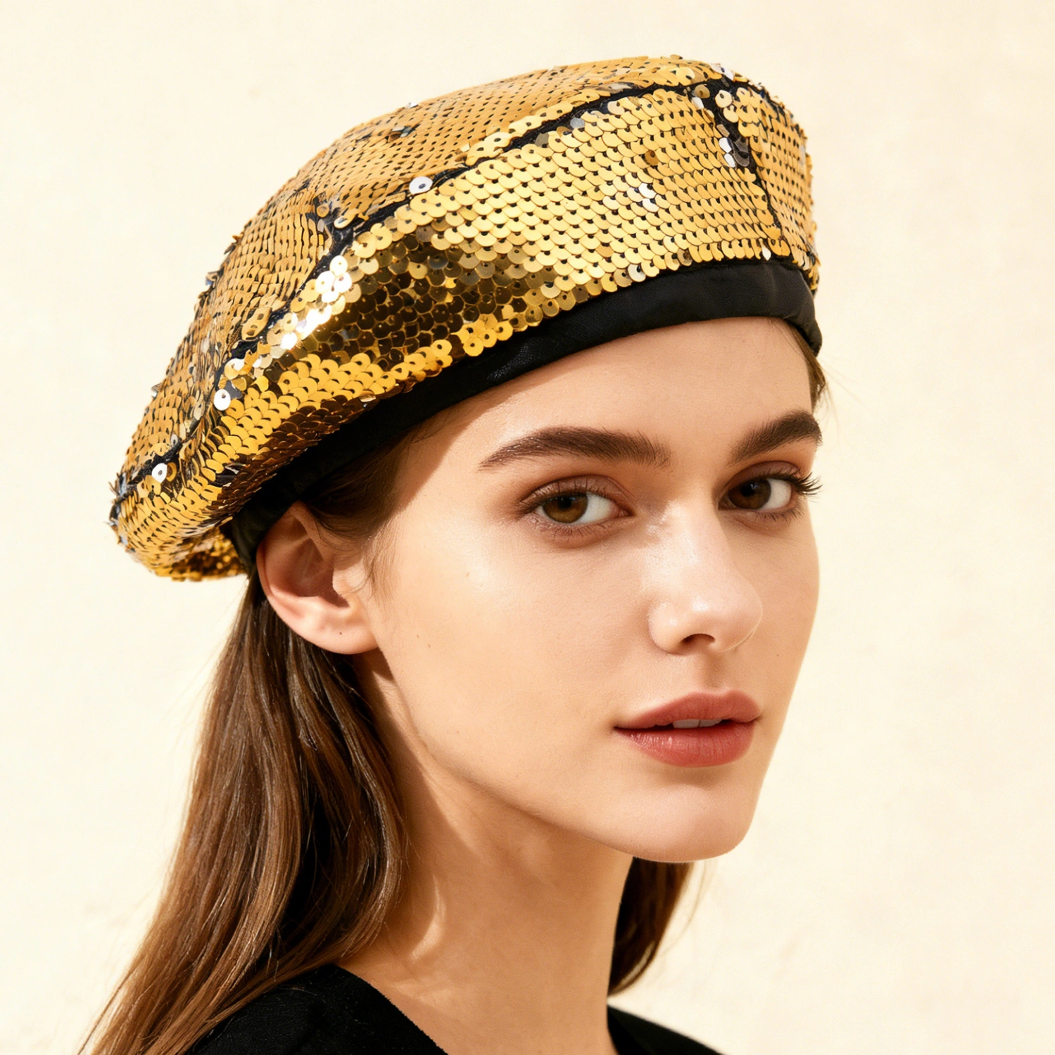 European And American Trendy Fashion Small Sequin Beret For Outdoor Outings, Suitable For All Occasions, Versatile For Painting And Photography.