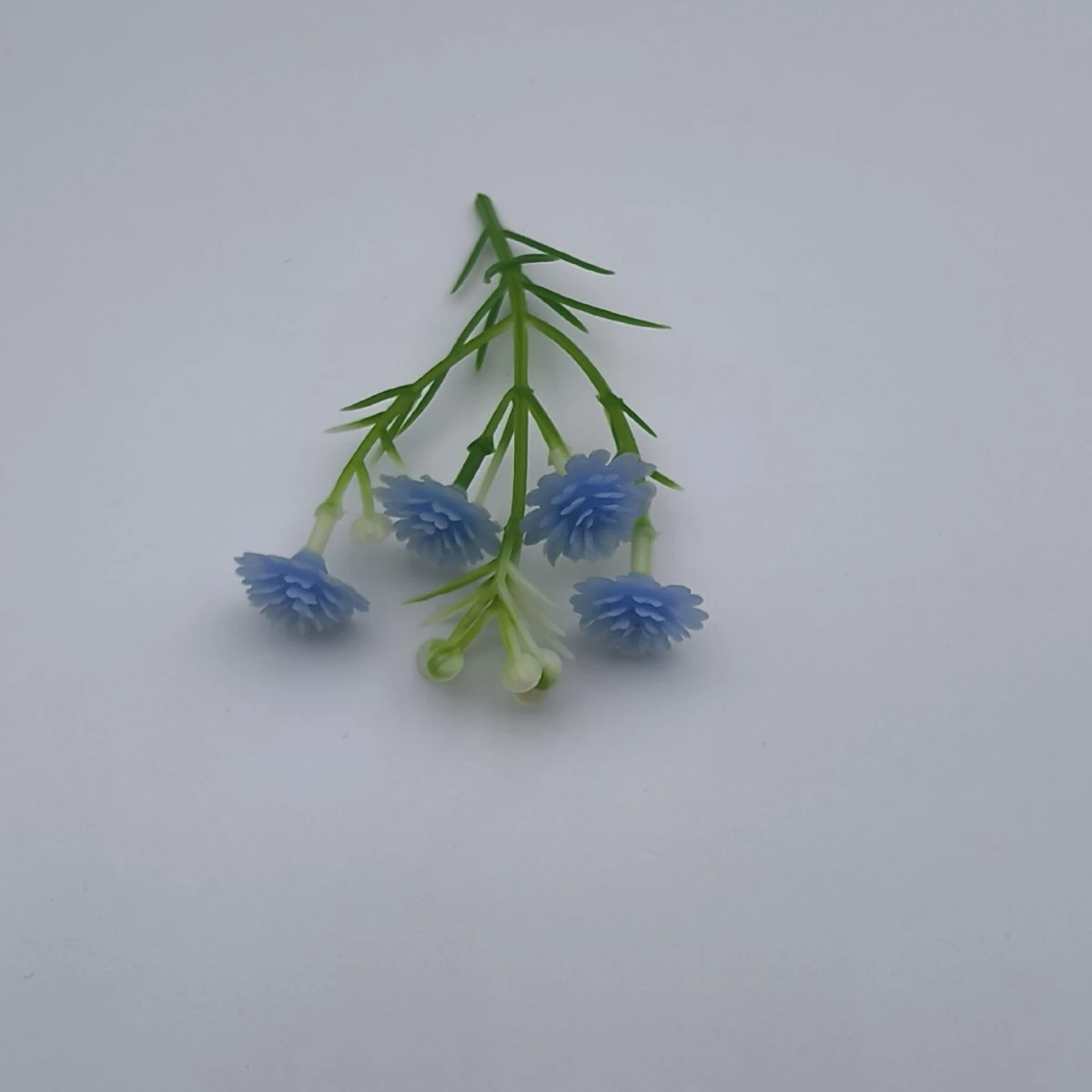 Refrigerator Magnet With Flower-themed Faux Flowers