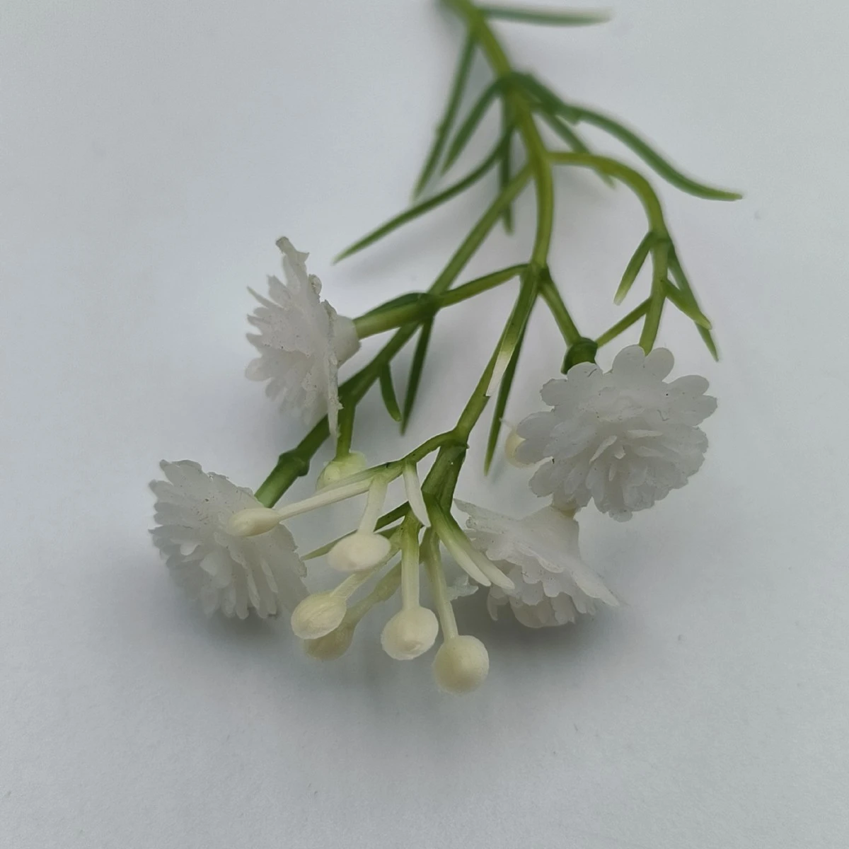Refrigerator Magnet With Flower-themed Faux Flowers
