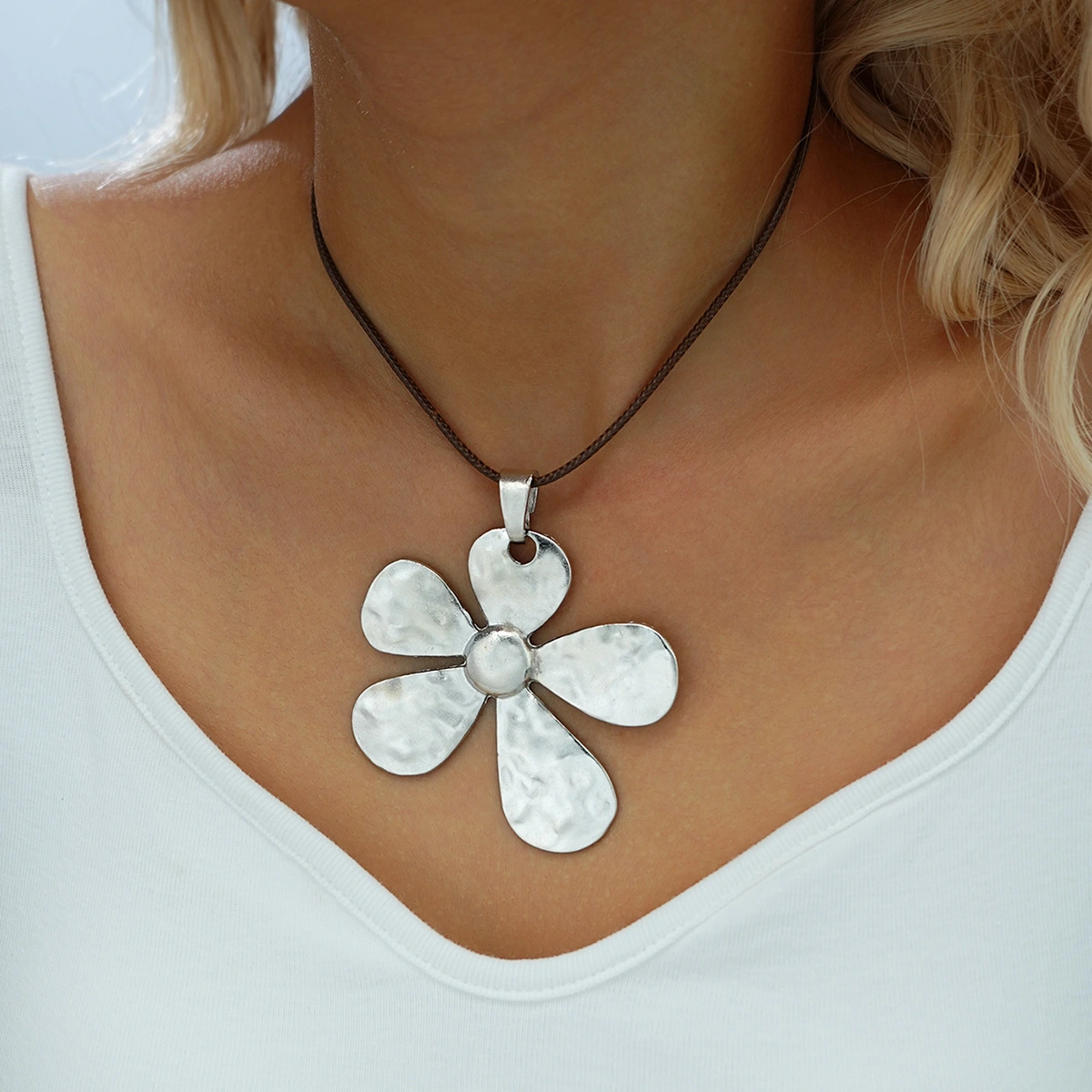 Retro-style Fashionable Elegant Personalized Versatile Necklace