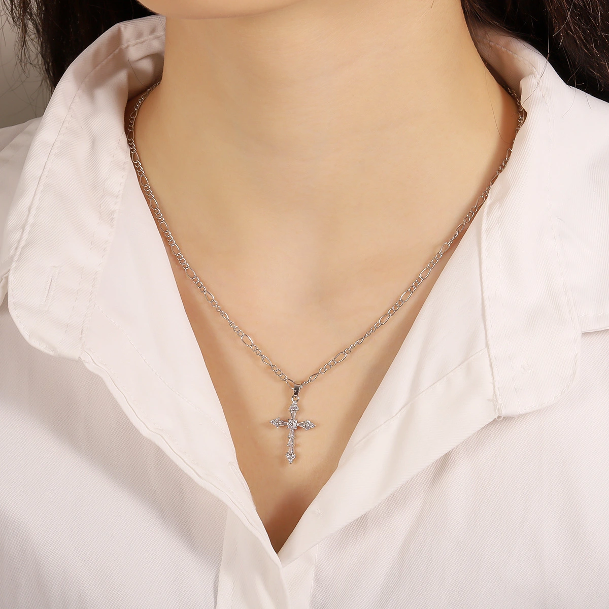 Trendy Copper Inlaid Zircon Cross Stainless Steel Necklace For Women, Fashion All-match Clavicle Chain Jewelry