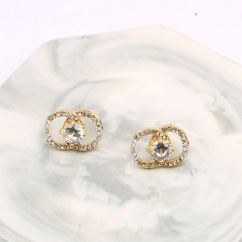 Women's Fashionable Casual Chanel-style Elegant Earrings