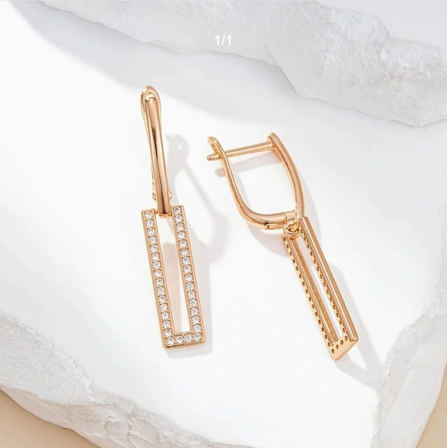 New Rectangular Hollow Pendant Earrings, Luxurious And Versatile