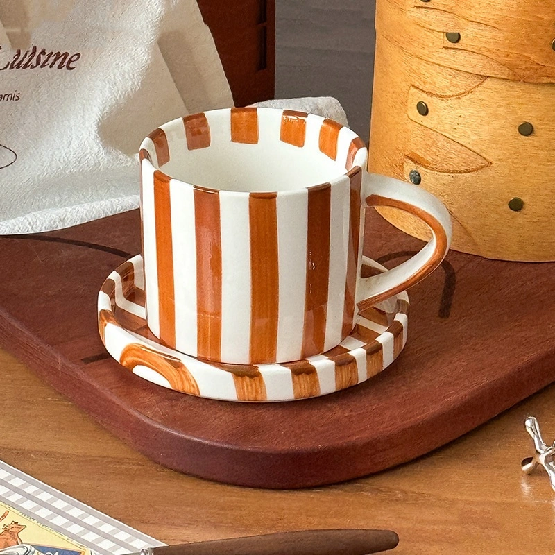 European-style Minimalist Ceramic Mug And Saucer Set With A High-fashion Aesthetic