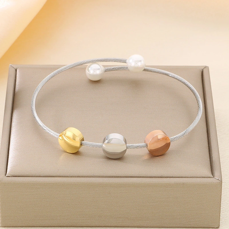 Retro-style Cross-knot Stainless Steel Bracelet