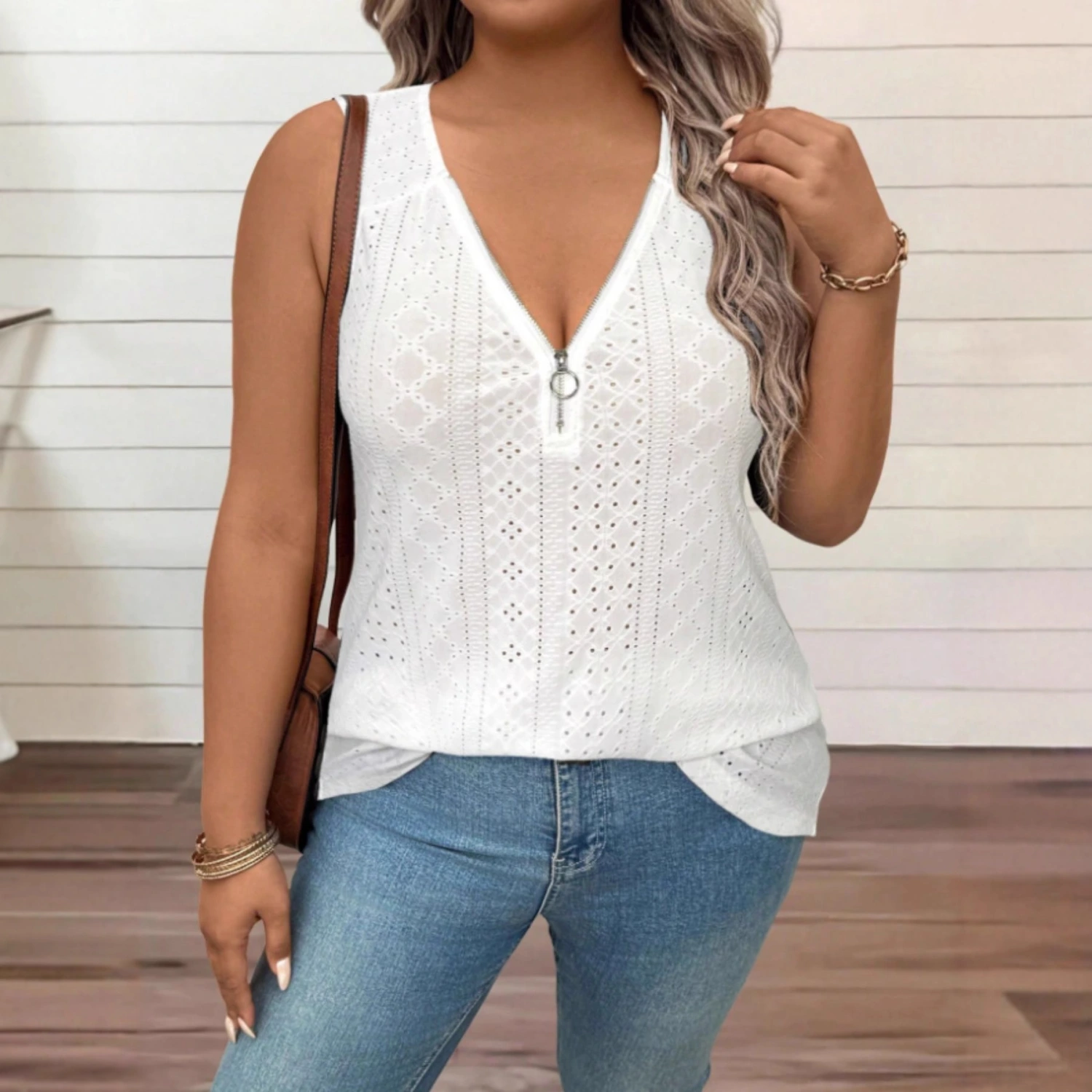 Womens Summer Solid Color Casual V-Neck Top With Metal Chain