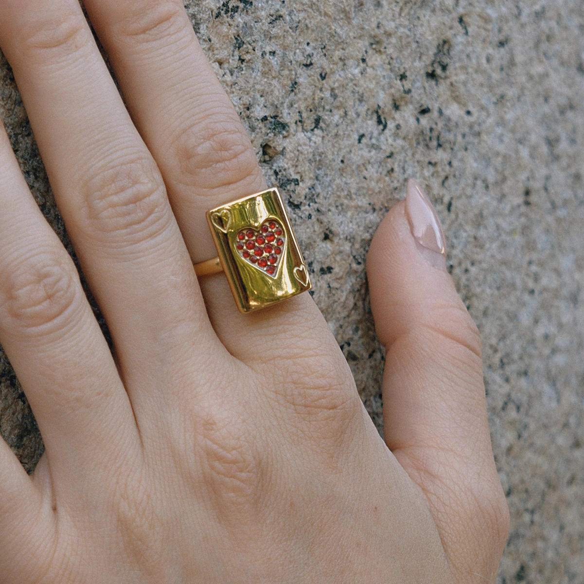 Titanium Steel Heart-Shaped Stainless Steel Zircon Ring With A Luxe Vibe