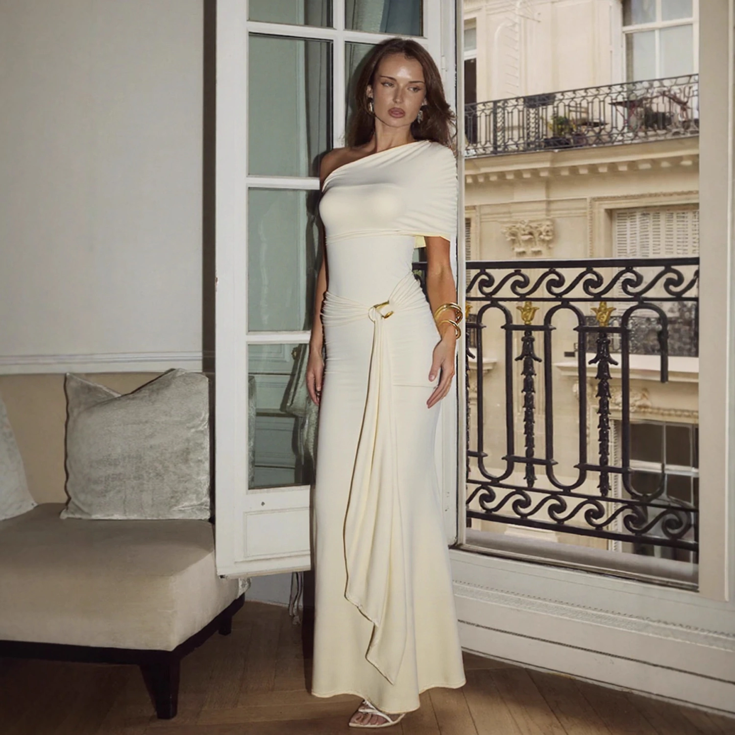 High-end Off-shoulder Dress With Tie-up Straps
