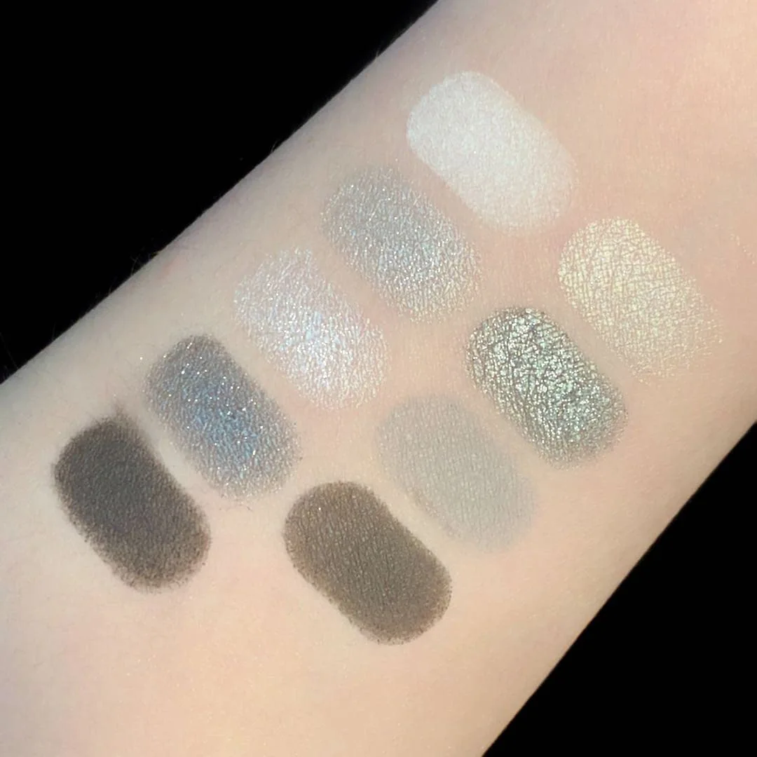 URQT Smoky Silver Eclipse Eyeshadow Palette – 9 Silver, Gray & Black Shades with Matte & Metallic Finishes, High Pigment Blendable Formula for Smoky Eye Looks