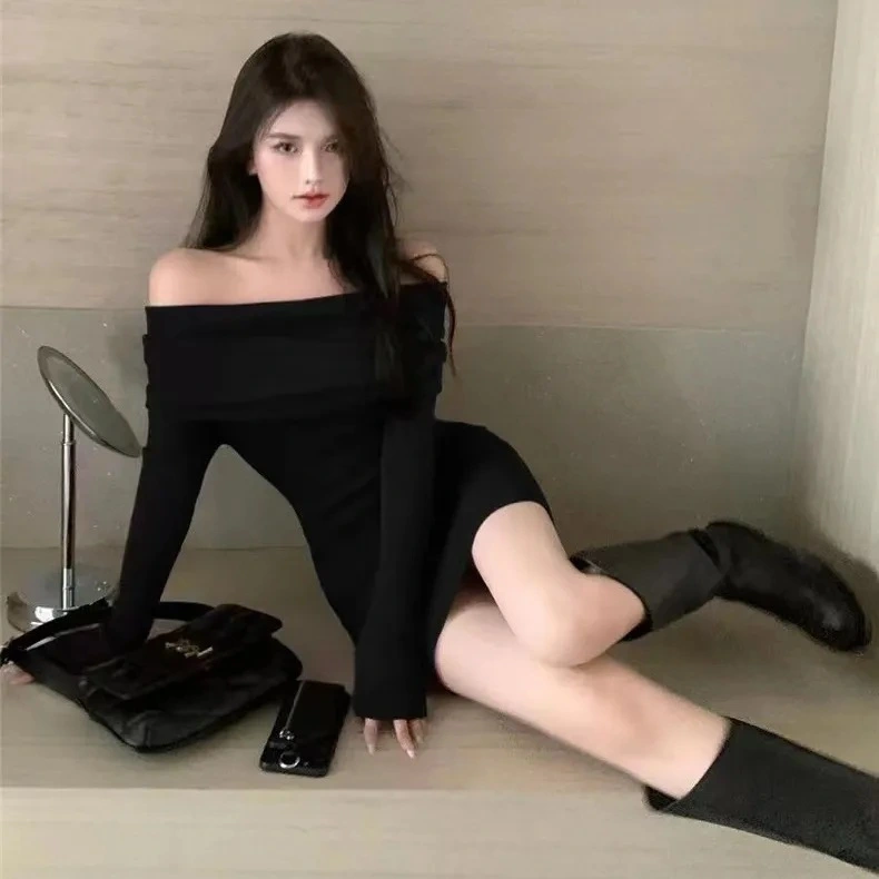 Red Slimming Off Shoulder Knitted Dress For Women