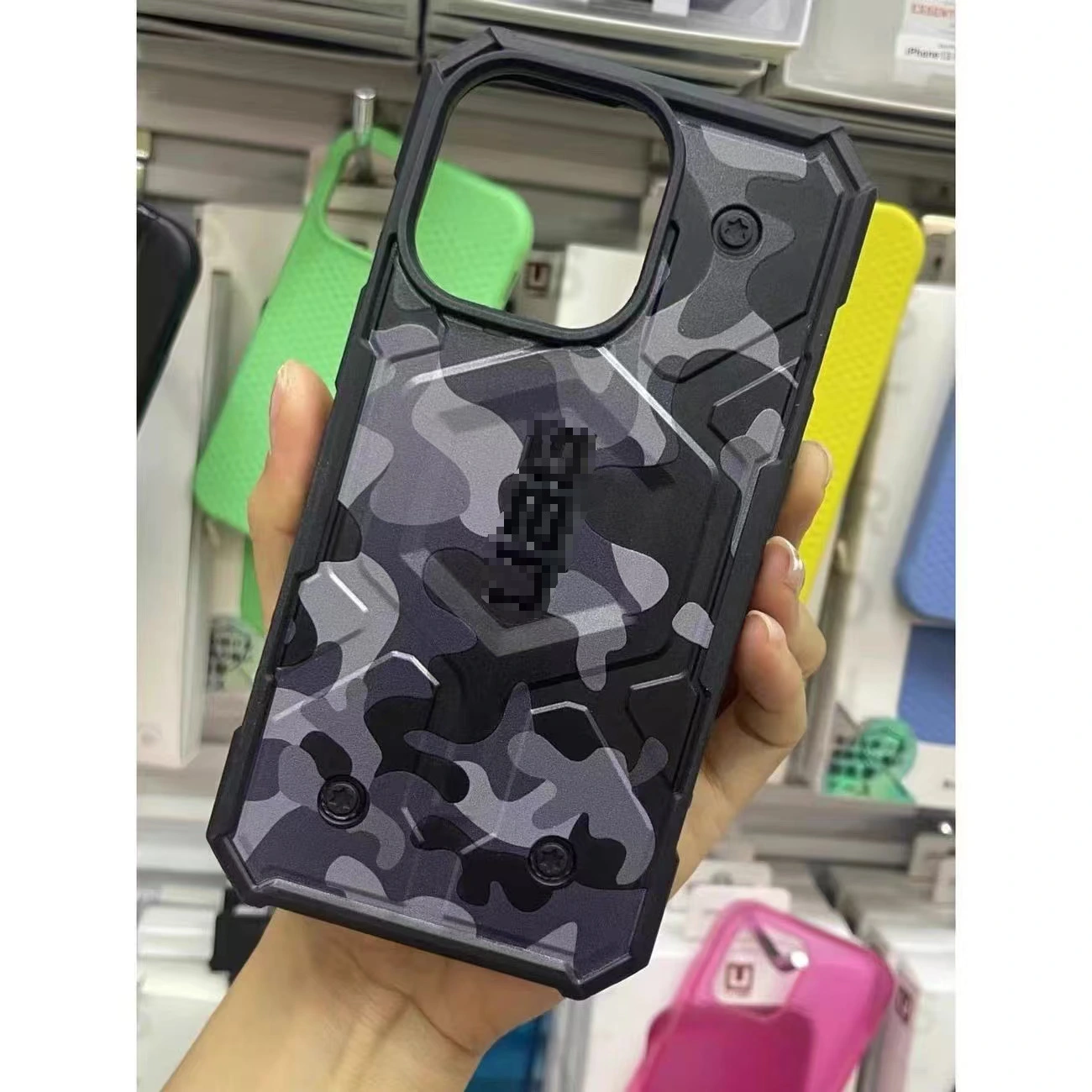 Camouflage Safety Case For Smartphones