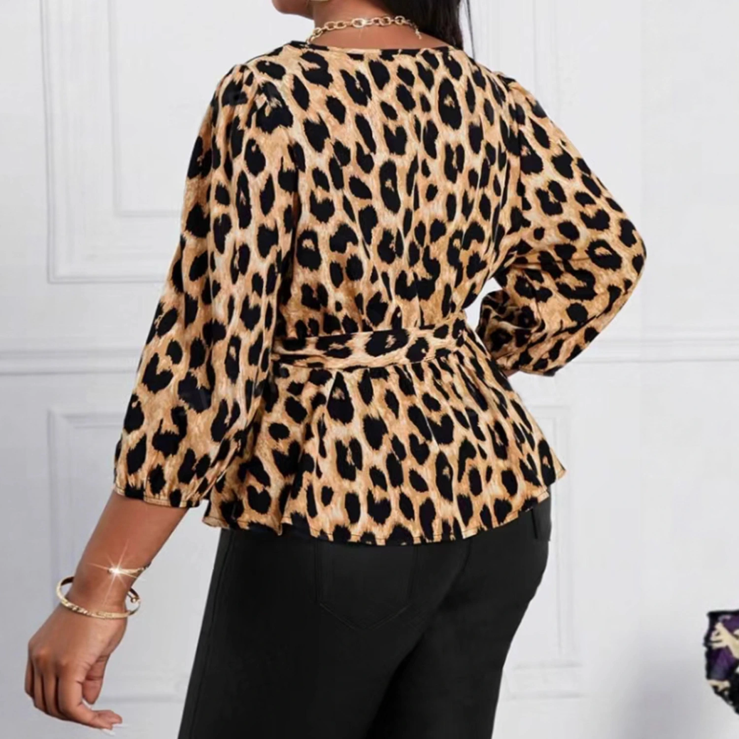 Plus-size Womens Leopard-print Casual Top