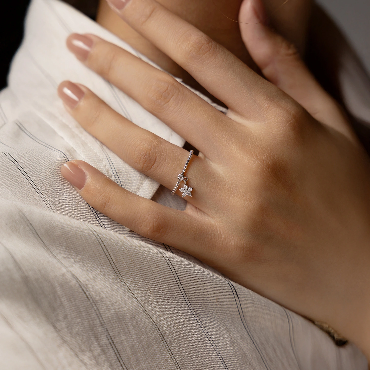 Mozambique Diamond S925 Sterling Silver Light Luxury Ring For Women