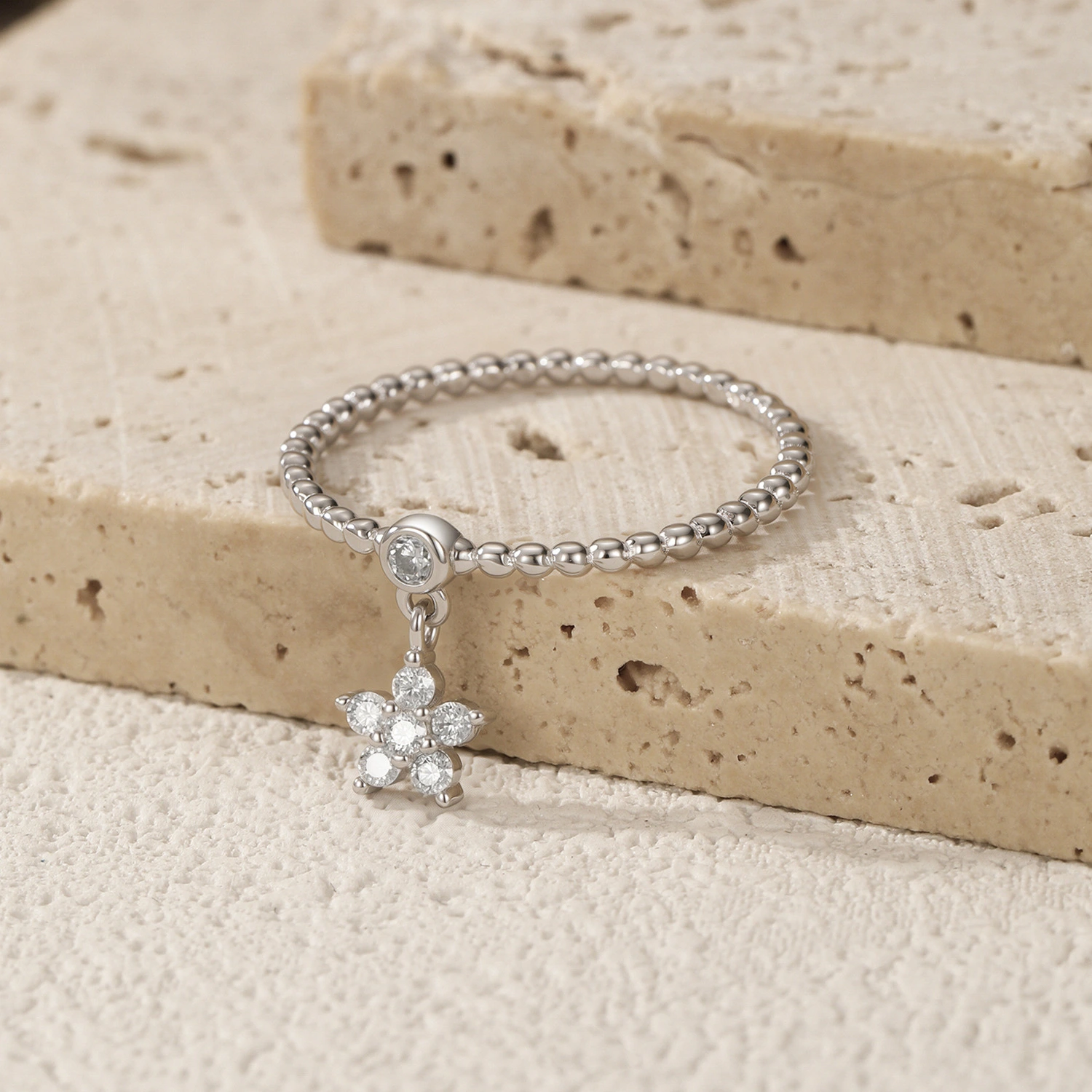 Mozambique Diamond S925 Sterling Silver Light Luxury Ring For Women
