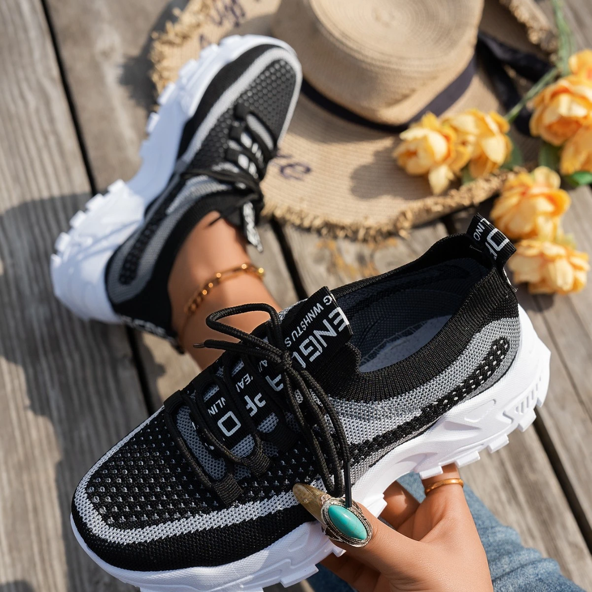 Flyknit Mesh Shoes Women's Breathable Lace-up Sneakers Walking Running Casual Shoes