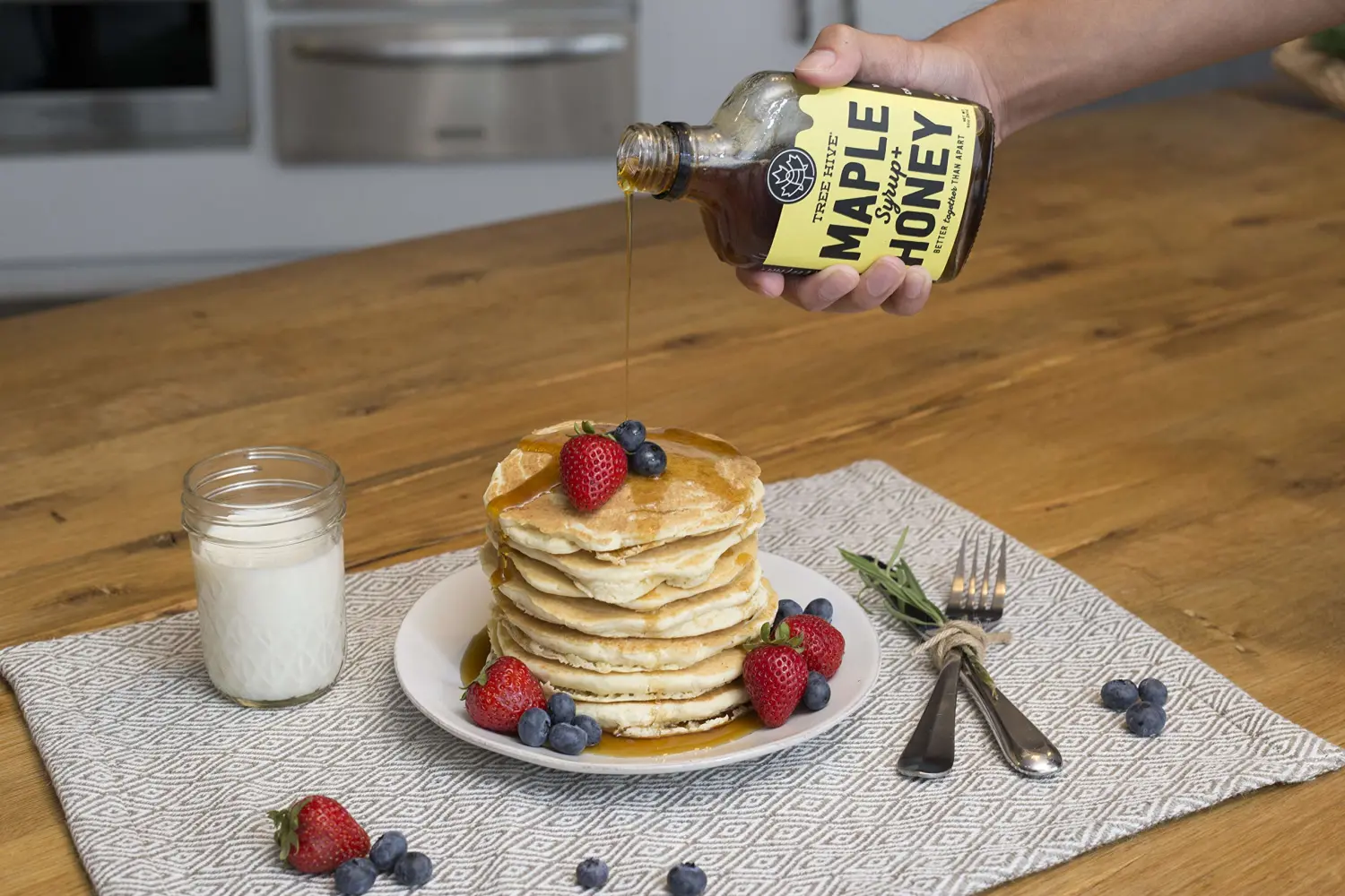 TREE HIVE Syrup - 8.5 oz Glass Bottle - Pure Maple and Raw Honey - Natural Topping for Pancakes and Waffles - Kids and Adult-Approved Taste