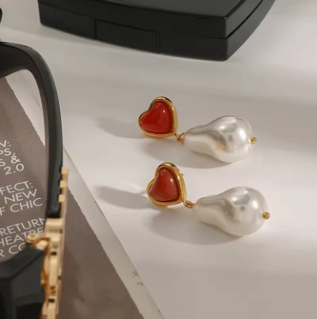 Fashionable 18K Gold-Plated Earrings For Women
