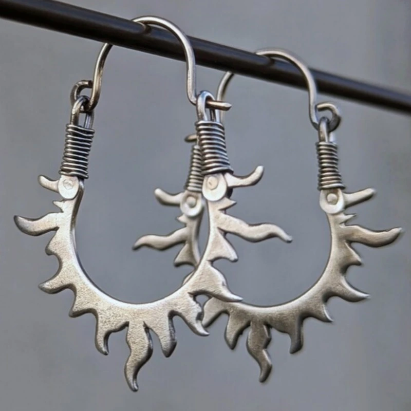 Retro Irregular U-Shaped Earrings