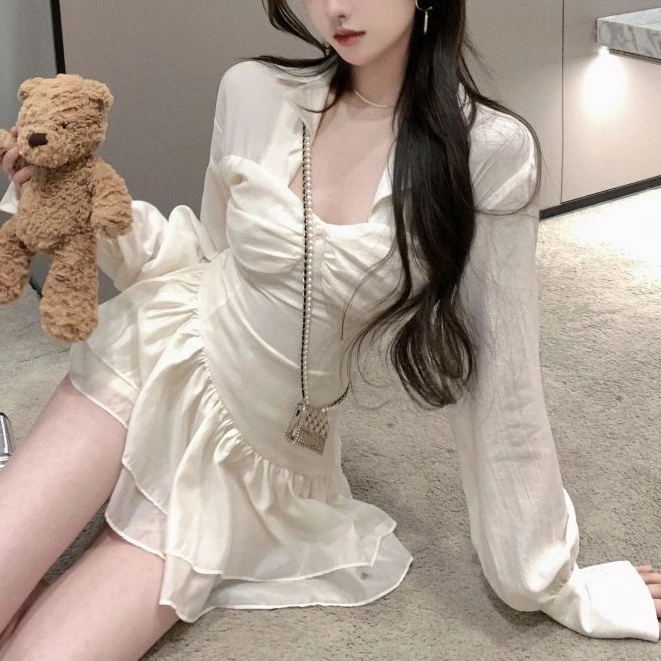 Springautumn Pure Appeal White Square Neck Pleated Waist Cinching Slimming Short Dress